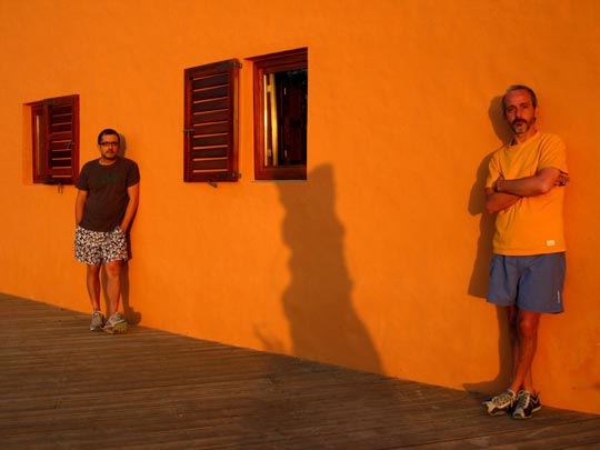  ANDREU BUENAFUENTE _ captura orange 