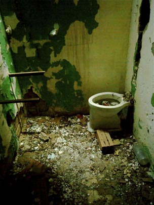  ANDREU BUENAFUENTE _ el baño por favor 