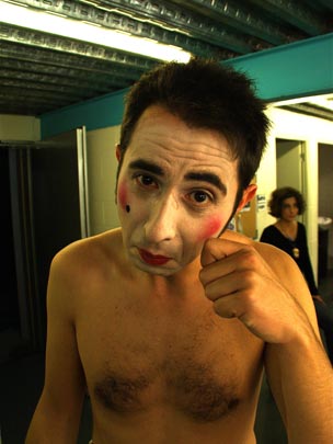  ANDREU BUENAFUENTE _ el mimo de todo a un euro 