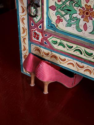  ANDREU BUENAFUENTE _ ella no está 