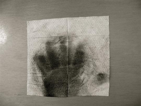  ANDREU BUENAFUENTE _ mano negra 