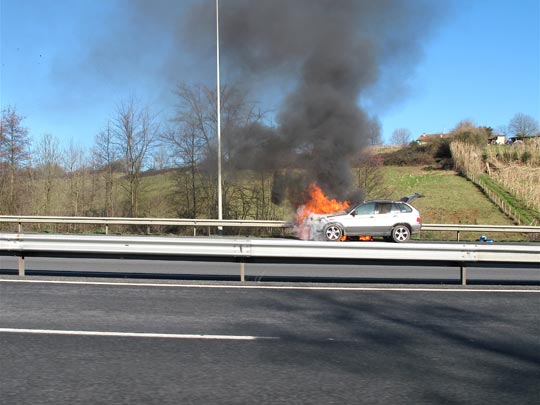  ANDREU BUENAFUENTE _ noto como un ruidito en el motor 