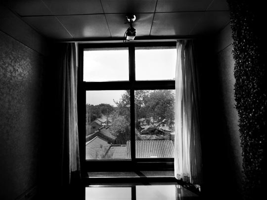  ALBERT JODAR _ el vigilante del hutong, china, 2011 