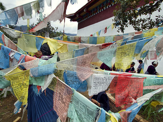  ALBERT JODAR _ entre oraciones y mantras. china, 2013 