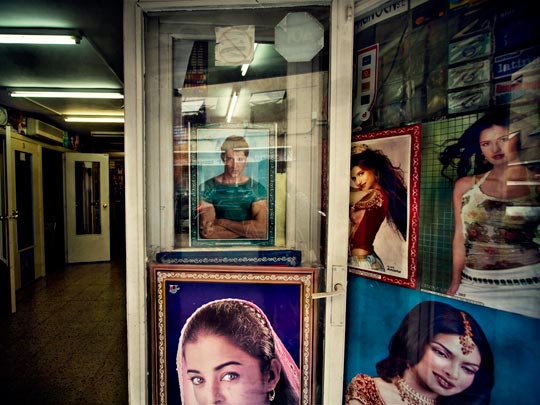  ALBERT JODAR _ enviando cartas al cielo, badalona, 2010 