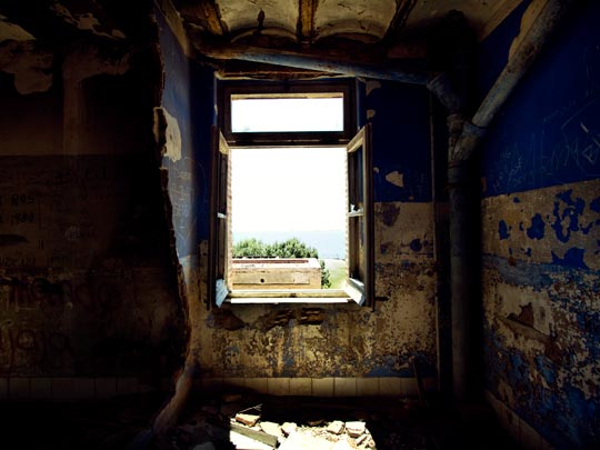 ALBERT JODAR _ la ventana del farero, tarragona, 2010 