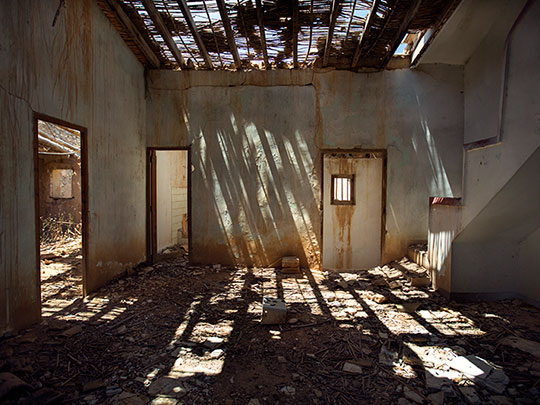  ALBERT JODAR _ la mansión perdida ante la mano del tiempo. alicante, 2013 