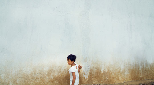  ALBERT JODAR _ oraciones y mantras en las paredes del templo. china, 2013 
