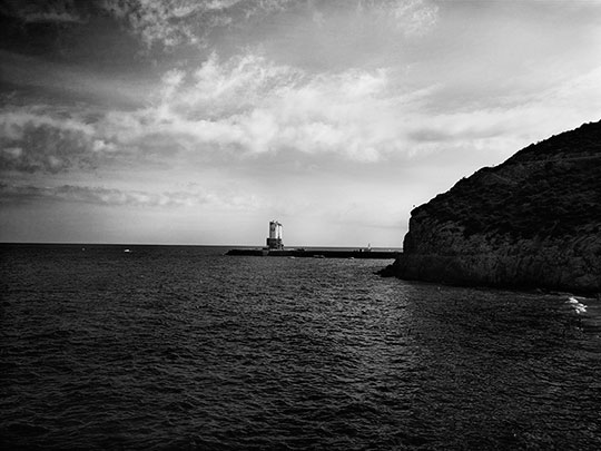  ALBERT JODAR _ tras la preciosa cala. barcelona, 2013 