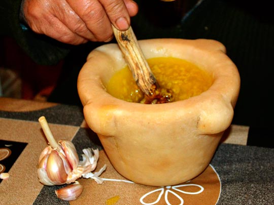  ANGELA LLOP [Torrelles de Foix-Barcelona] _ alioli 