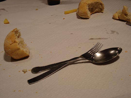  ARIANA SANTAMARIA [Villaviciosa-Asturias] _ amar en tiempos de guerra (de pan) 