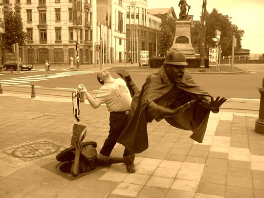  JUANJO DIONISIO [Sevilla] _ daños colaterales 