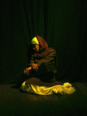  MARIA ISABEL ARAPA [Lima-Perú] _ donde el viento hace buñuelos, sobre las tablas 