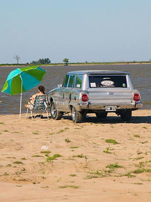  BRENDA MOYA [Caracas-Venezuela] _ en la playa 