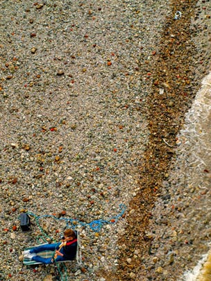  ENCARNACIÓN ALVAREZ [Bilbao] _ singing in the river 