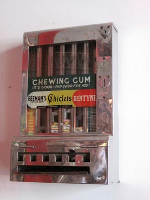  NEKANE VITORIA [Vitoria-Gasteiz-Álava] _ the gum machine 