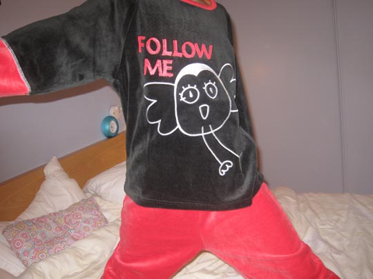  NEKANE VITORIA [Vitoria-Gasteiz-Álava] _ twitter de noche 