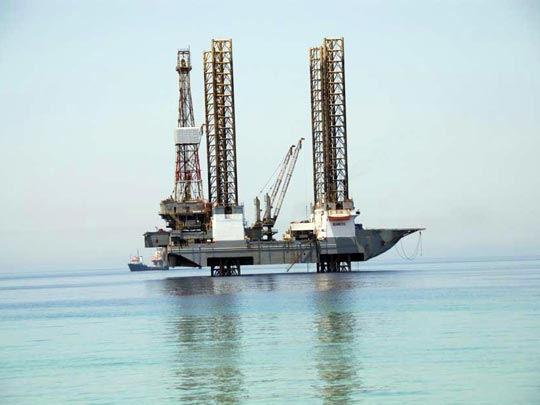  ARACELI SEGARRA _ barco anclado 