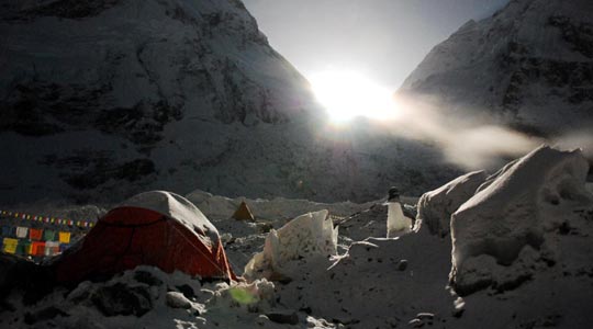  ARACELI SEGARRA _ luna entre el everest 