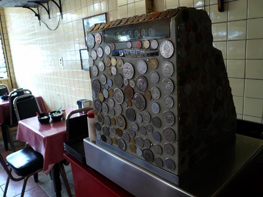  ARACELI SEGARRA _ money calls money 