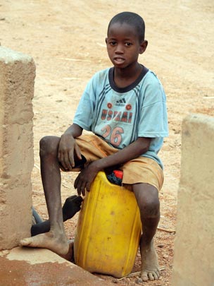  ARACELI SEGARRA _ sentado en mi vidón amarillo 
