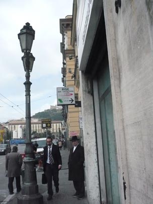  ANA SANCHEZ _ típica esquina napolitana 