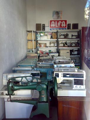  BERTO ROMERO _ máquinas de coser 