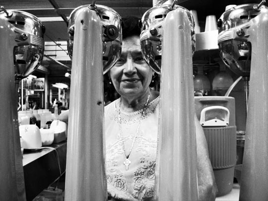  HANNA QUEVEDO _ chocomilera 