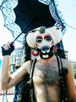  HANNA QUEVEDO _ folsom street festival, san francisco (2) 