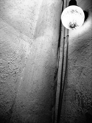  HANNA QUEVEDO _ ilumina, pero no hagas milagros 