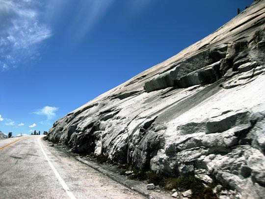  HANNA QUEVEDO _ yosemite, camino gris 