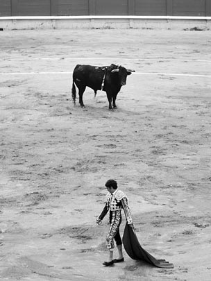  JAVIER MARTIN _ última tarde de toros en la monumental de barcelona 