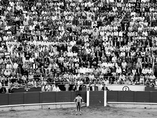  JAVIER MARTIN _ última tarde de toros en la monumental de barcelona 