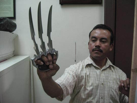  JON SISTIAGA _ así torturan los narcos en méxico 