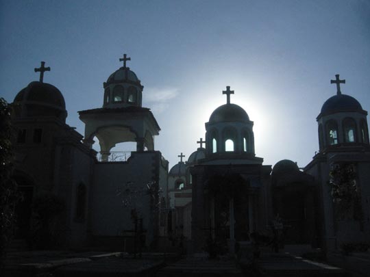  JON SISTIAGA _ cementerio narco en culiacán (sinaloa). ostentosidad 