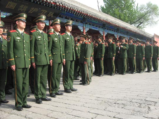  JON SISTIAGA _ van o vienen (la contradicción china) 