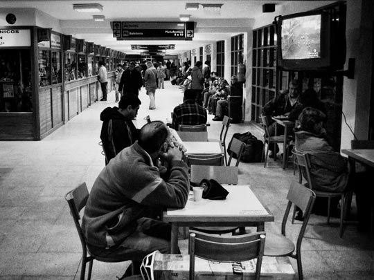  MARCELO AURELIO _ estación de autobuses chipoletti, argentina 