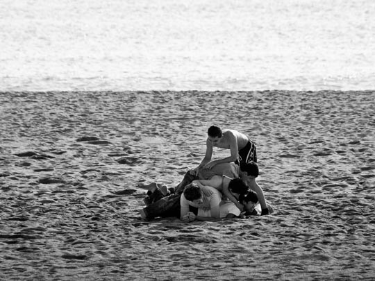  MARCELO AURELIO _ montañita en la playa 