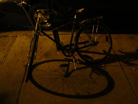  MIKEL URMENETA _ bici de noche 