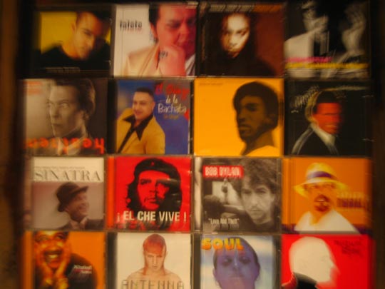  MIKEL URMENETA _ caras caras 