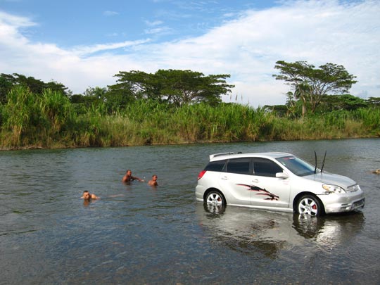  MIKEL URMENETA _ el río 