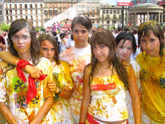  MIKEL URMENETA _ ellas 