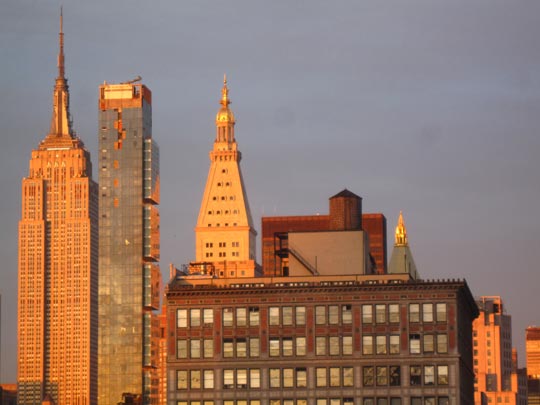  MIKEL URMENETA _ empire 5.28h. 