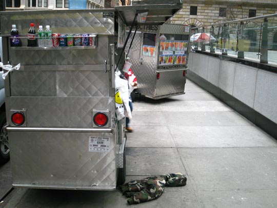  MIKEL URMENETA _ hot dogs asesinos 