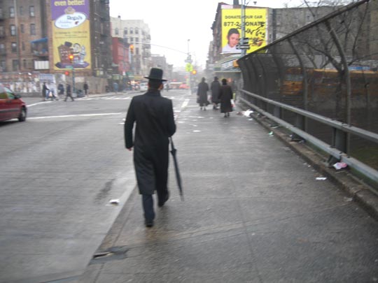  MIKEL URMENETA _ lee avenue un jueves 