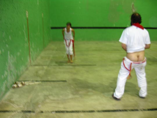  MIKEL URMENETA _ the moon also rises 2 