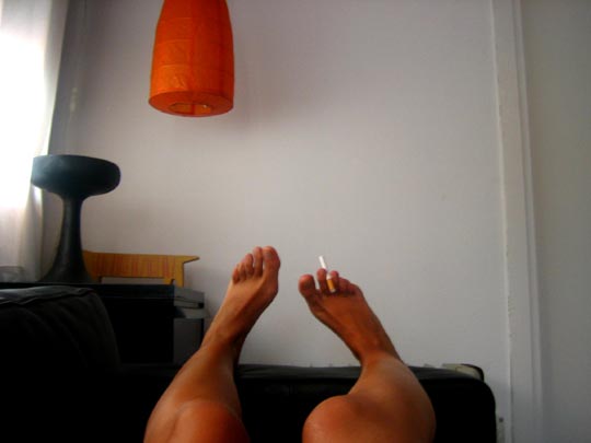  MARTA PEIRÓ _ en vacaciones fumo 