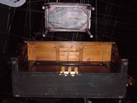  ALICIA OTAEGUI _ levita ma non tropo 