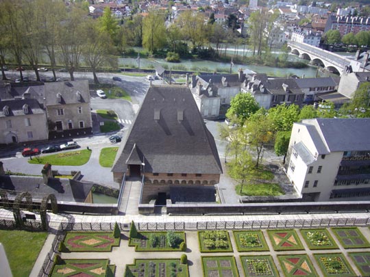  ALICIA OTAEGUI _ monopoli 