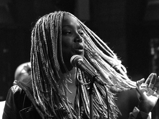  PAU COSTA _ lucrecia 